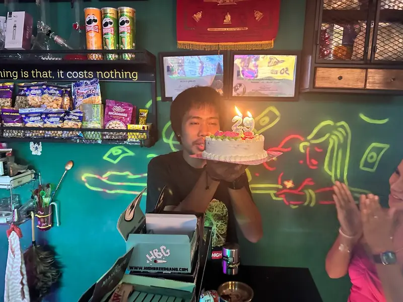 생일 축하해, Mac — 파티, Night City Freedom Club, Pattaya