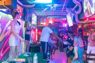Mister Maloy — ไลฟ์ — ภาพจากค่ำคืนนั้น 17