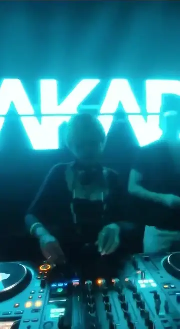 Night City의 Nakadia — 그날 밤의 사진 4