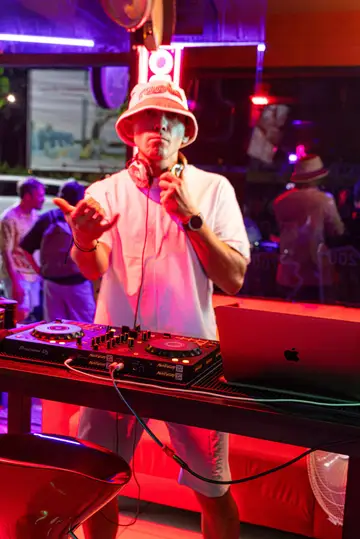 After the Rain Party — 그날 밤의 사진 9
