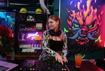 Tropic Rave: ฤดูร้อน — ภาพจากค่ำคืนนั้น 2
